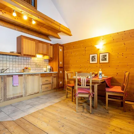 Apartman Lechnerhof 4 *